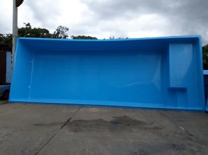 Piscina de fibra grande